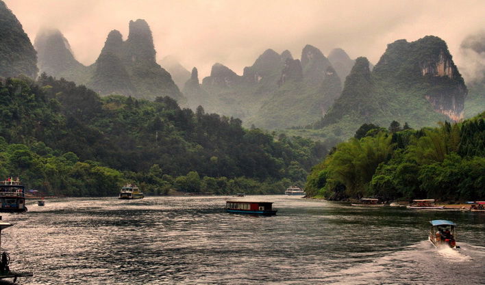 ทัวร์จีน กุ้ยหลิน ล่องเรือแพแม่น้ำหลีเจียง นาขั้นบัดไดหลงจี่ 6วัน 5คืน บิน CHINASOUTHERN AIRLINES